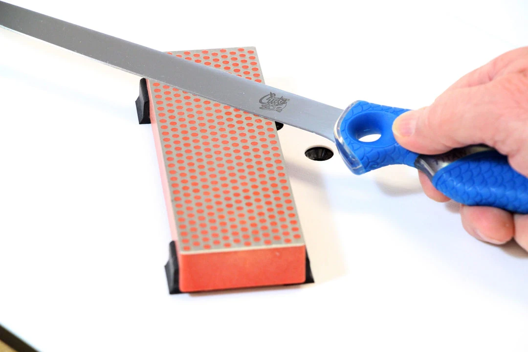 Accessories Cuda 18352 Bench Sharpener With Rubber Feet 2 Accessories Cuda 18352 Bench Sharpener With Rubber Feet